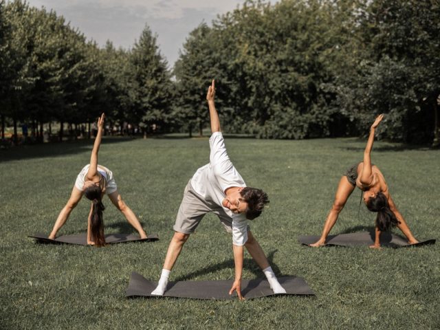 Démarrer une routine sportive locale sans matériel